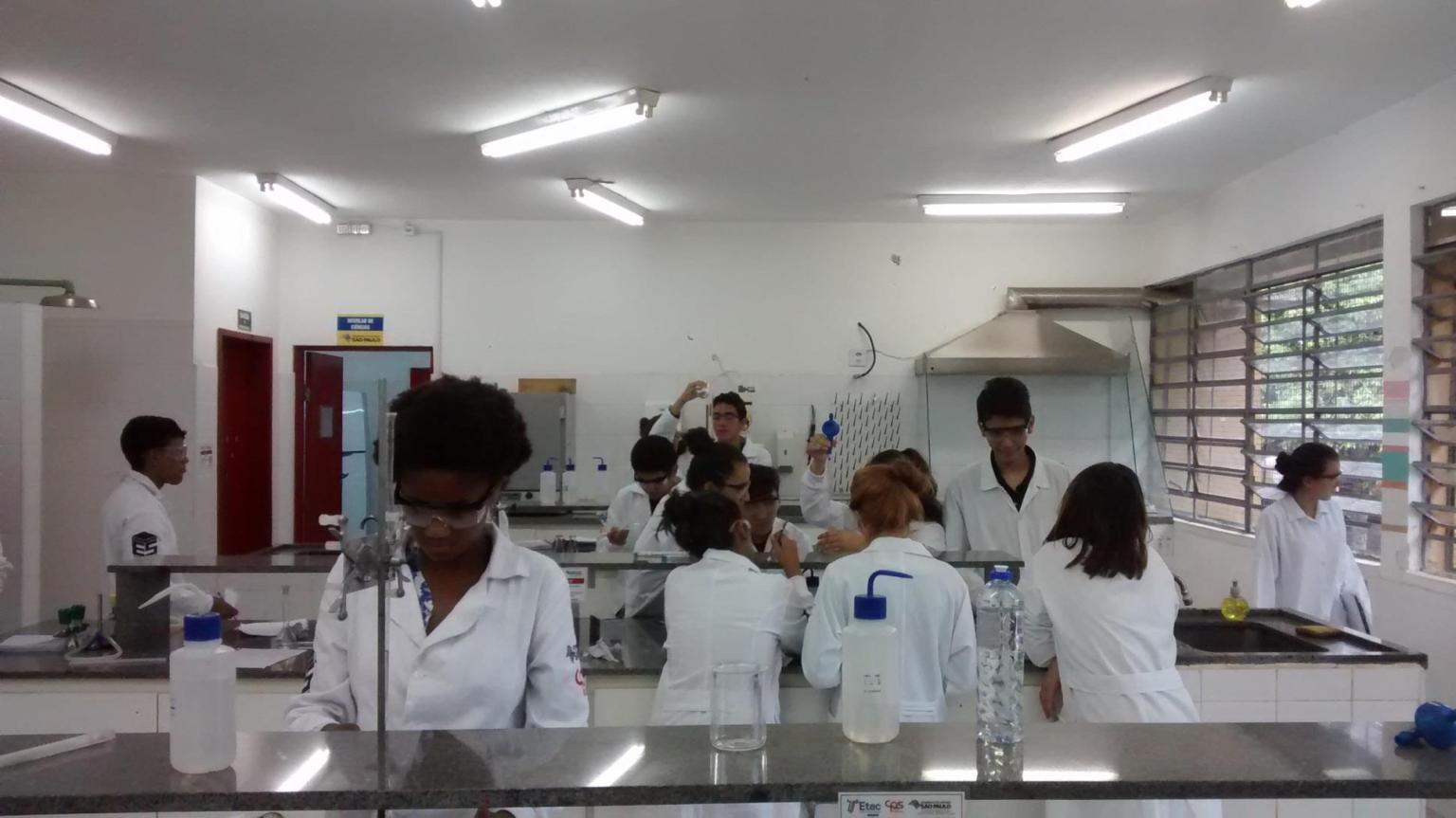 Aulas Práticas Realizadas nos Laboratórios da Etec Suzano